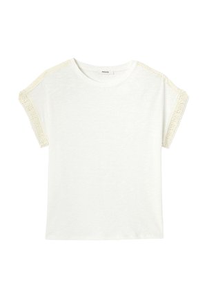 T-shirt blanc manches courtes avec col rond et bordure en dentelle beige le long des épaules et des manches, devant uni, tissu léger.