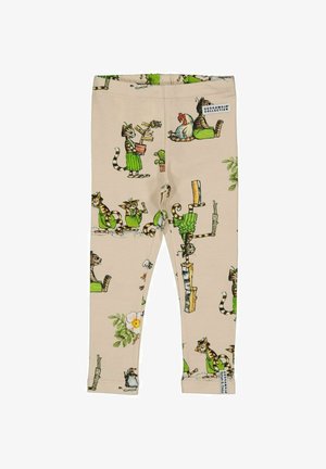 Børns beige leggins med fantasifulde katteillustrationer i grøn forklæde og planter, der viser legesyge scener og et syet mærke.