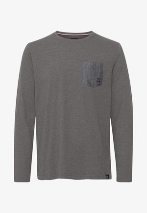 Dlhý rukáv šedé tričko vyrobené z jemnej tkaniny, s tmavosivou kapsou a pruhovaným golierom. Jednoduchý, pohodlný dizajn s voľným strihom.