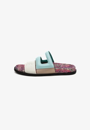 SUÈI, SUÈI SLIPPERS WITH ELASTIC - Mules - light blue
