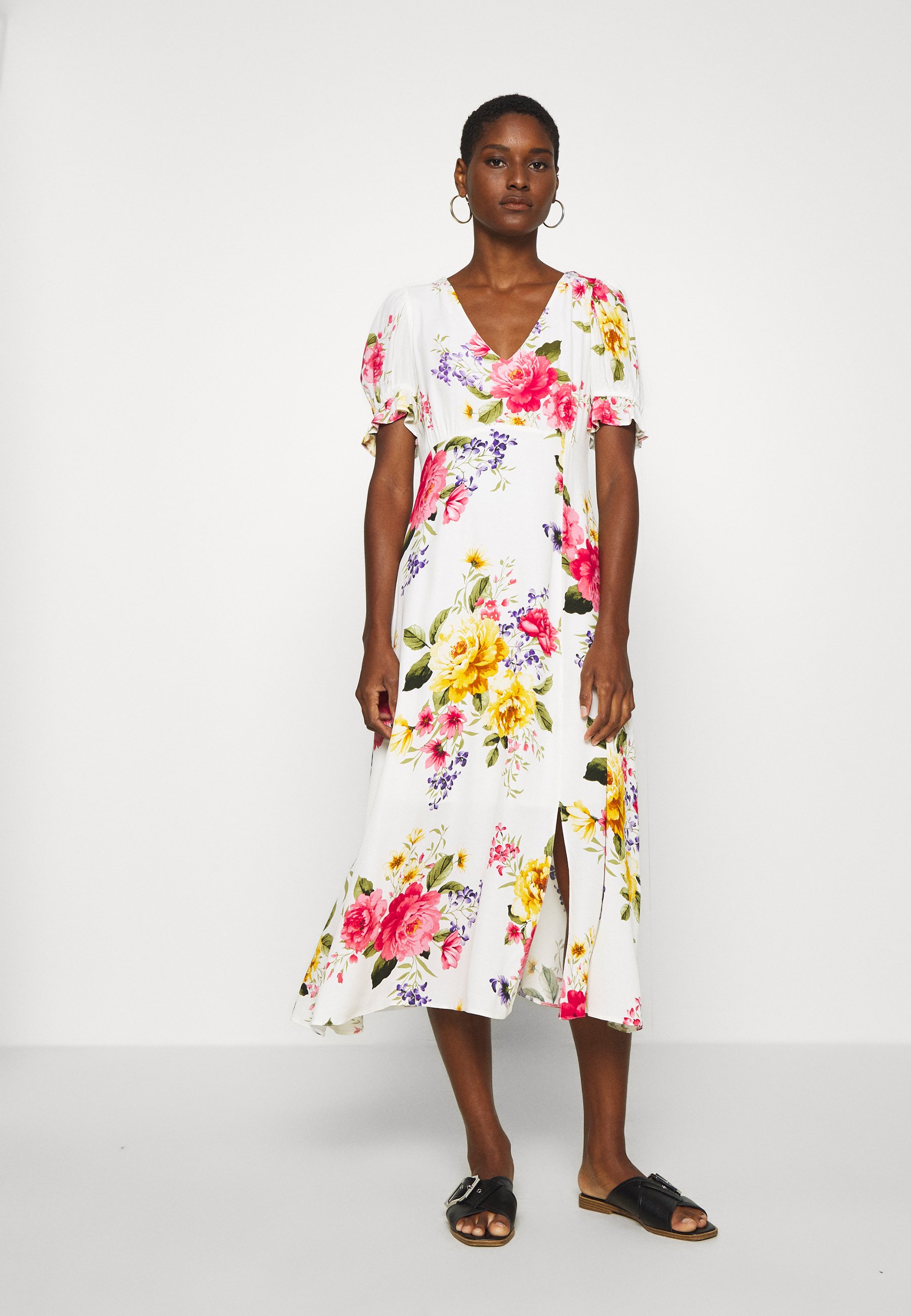 Vita Dorothy Perkins Klänningar online | Köp din klänning på White Tea Dress | Busnel | Kortärmade klänningar | Miinto.se