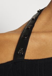 Patrizia Pepe Trui - black