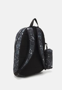 Nike Sportswear CAT UNISEX SET - Ghiozdan - smoke grey/black