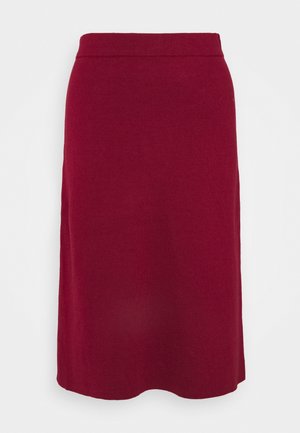 Jupe bordeaux à longueur genou avec une texture lisse, une taille structurée et une silhouette droite. Aucun motif ou accent visible.