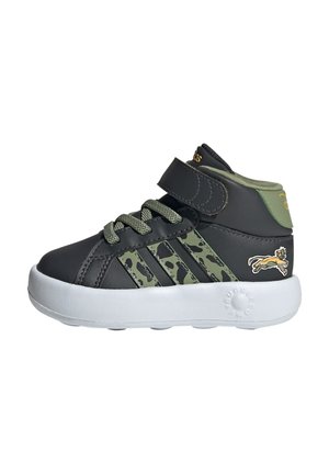 adidas Sportswear DISNEY LION KING GRAND COURT - Scarpe primi passi - carbon tent green semi spark