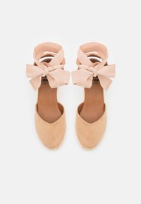 XTI Espadrilles - taupe