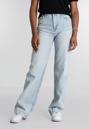 LORA - Vaqueros boyfriend - washed light blue
