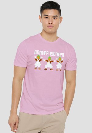 Cotton Soul, WILLY WONKA AND THE CHOCOLATE FACTORY/OOMPA LOOMPA - Print T-shirt - pink