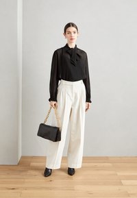 Scotch & Soda TIE NECK - Bluse - evening black