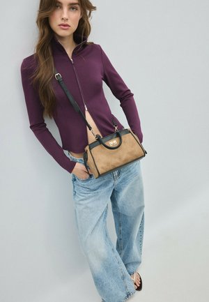 Stradivarius, MINI CITY BAG - Sac à main - camel