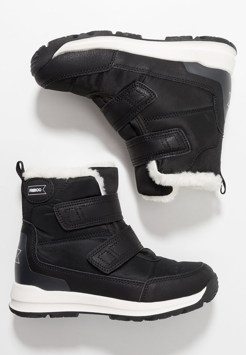 Bottes d'hiver noires avec doublure en polaire blanche, double velcro, semelles texturées et semelle intermédiaire blanche, vues de côté et de dessus.