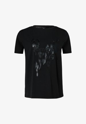 Czarna bawełniana koszulka z krótkim rękawem, z wyrazistym wzorem i metalicznymi akcentami. Z przodu znajduje się wyblakły wzór graficzny.