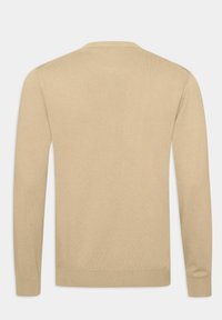 Oscar Jacobson VALTER ROUNDNECK - Stickad tröja - beige pine