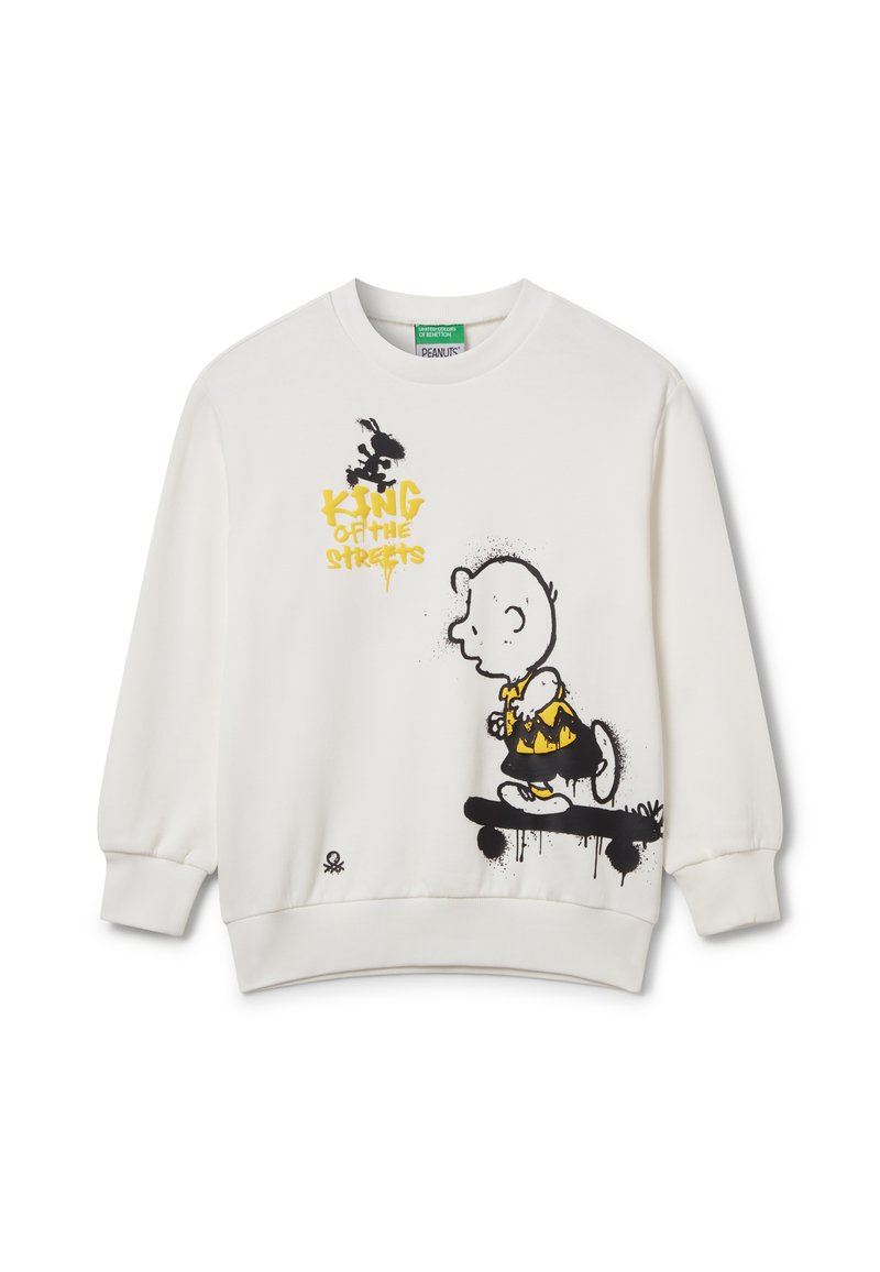 Felpa bianca con stampa in stile graffiti di Charlie Brown che fa skateboard, con testo "King of the Streets" in giallo e nero.