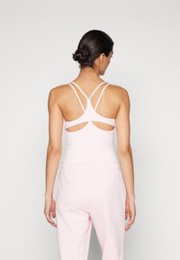 Fabletics PRINCIPAL BUILT IN BRA TANK - Top - sugar pink
