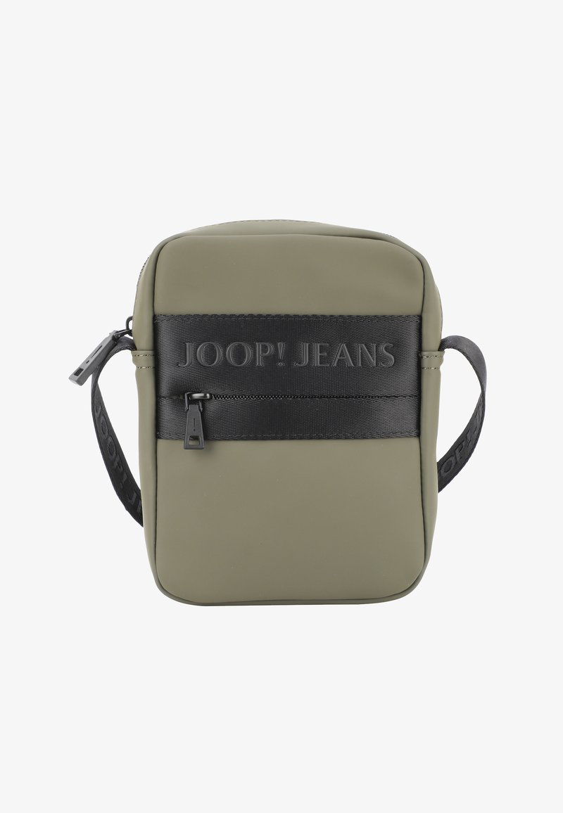 Borsa a tracolla verde oliva con una superficie liscia, una tracolla con logo nera, chiusura a zip e design rettangolare compatto.