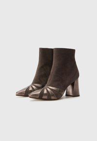 Chie Mihara LUDRIK - Bottines à talons hauts - pak iron/granito