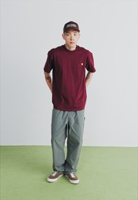 Carhartt WIP AMERICAN SCRIPT - Camiseta básica - malbec