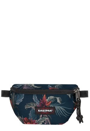 Sac banane Eastpak bleu foncé à motif floral avec une fermeture éclair noire et des cordons de tirage, présentant des feuilles tropicales et des fleurs aux tons rouges et verts.
