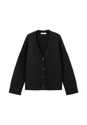 Cardigan negro con escote en V profundo, mangas largas y puños acanalados. Presenta seis botones negros en la parte delantera para el cierre. Textura suave.