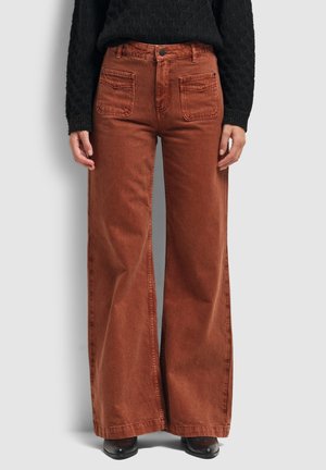 LE HAILEY - Flared Jeans - brown