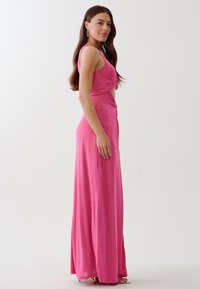 TUSSAH GRETA  - Oblečenie na špeciálnu príležitosť - hot pink