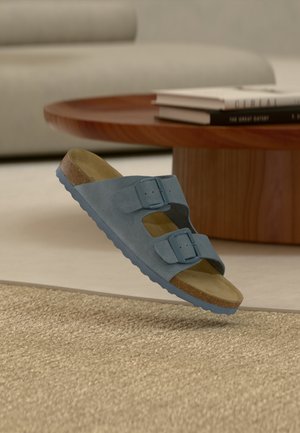 LEATHER UNISEX - Papucsszandálok - light blue