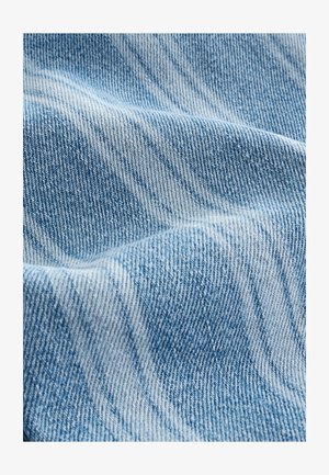 Next REGULAR FIT - SLOUCH - Farmer rövidnadrágok - blue stripe