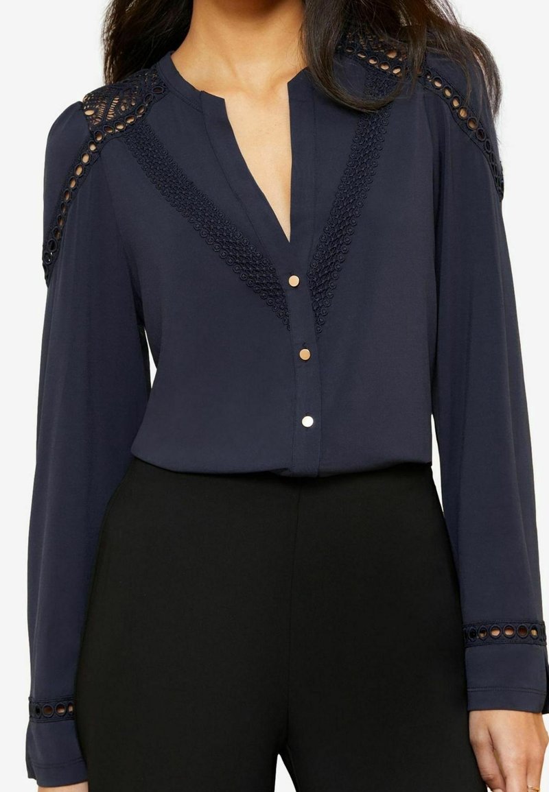 Love & Roses Blouse - blue