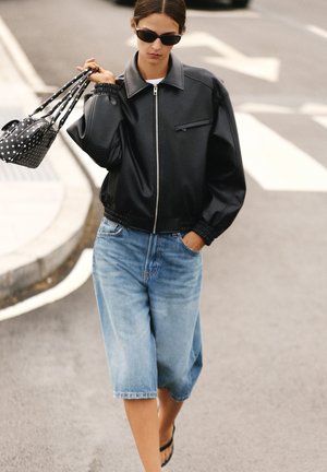 PULL&BEAR, DAD, czarny