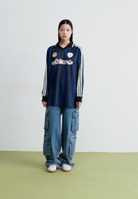 Thumbnail Image 2
