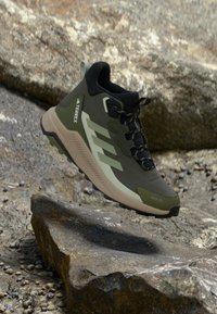 Ikke valgt, shadow olive/tent green/halo green