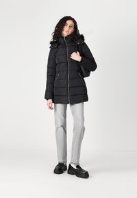 Vero Moda Tall VMWILMA JACKET - Vinterjakke - black