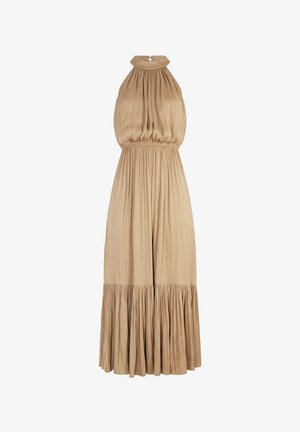 Robe maxi en tissu beige clair. Design à encolure halter avec taille froncée et ourlet à volants en étages, présentant une texture lisse et une silhouette fluide.