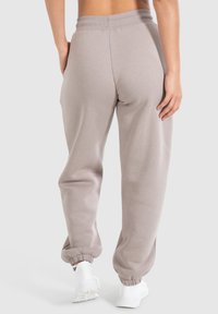 Smilodox NALA CASUAL JOGGERS - Trainingsbroek - hellbraun