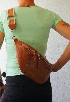 DrachenLeder Gürteltasche - hellbraun