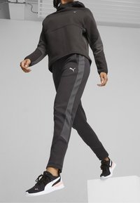 Puma Träningsbyxor - black