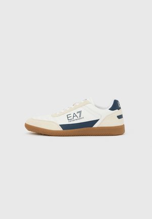 NEW HERITAGE UNISEX - Zapatillas - white/insignia blue/honey