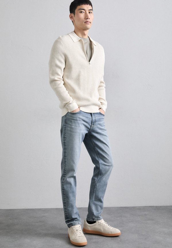 TONY  - Straight leg jeans - bleached denim3