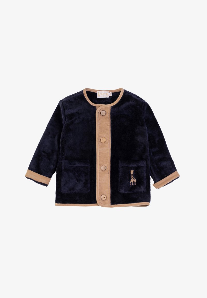 Marineblaue Fleecejacke mit beigeem Besatz, Knopfverschluss, zwei Fronttaschen und einer Giraffenstickerei auf der linken Tasche.
