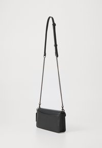 COACH TABBY CHAIN CLUTCH - Bandolera - black