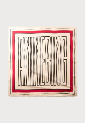 Foulard carré beige avec texte noir allongé "ARNHELDING" et double bordure en lignes rouges et noires.