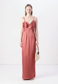 Malina PATRIZIA CUT OUT SLIP MAXI - Oblačila za posebne priložnosti - terracotta