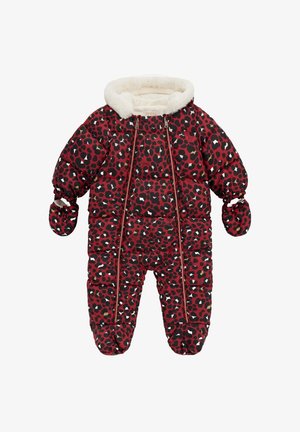 Raudonas leopardų rašto žieminis kostiumas su dirbtinio kailio apykakle, užtrauktukais ir pritvirtintomis pirštinėmis; paminkštinta tekstūra šilumai ir patogumui.