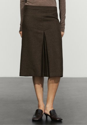 Massimo Dutti, KNIT MIDI SKIRT WITH SPLIT DETAIL - A-line skirt - dark brown