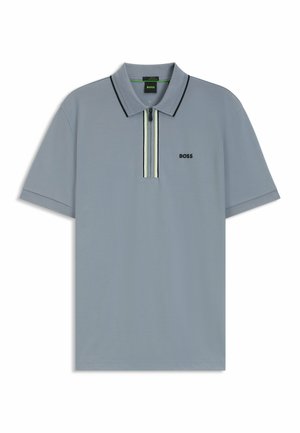 Helles graues Poloshirt mit kurzen Ärmeln und einem Reißverschlusskragen. Verfügt über schwarze und grüne Akzente am Hals. Logo auf der linken Brust.