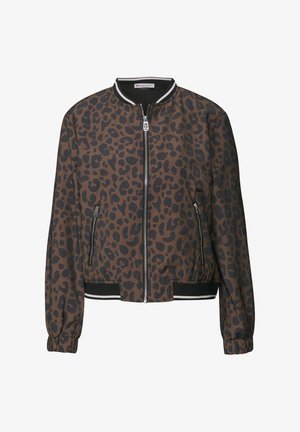 Giacca bomber marrone con stampa leopardo nera. Presenta una chiusura frontale con zip, tasche laterali e polsini e orlo a coste neri.