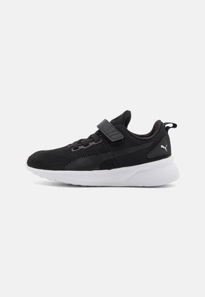 FLYER RUNNER V PS - Zapatillas running asfalto - black/white