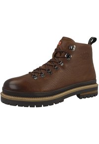 Bota de senderismo de cuero marrón con parte superior texturizada, puntera redondeada, ganchos de metal para los cordones, cuello acolchado y suela de goma duradera. Acentuada con logotipo.
