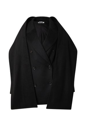 Zwarte wollen cape met een dubbelgebreeched ontwerp, voorzien van grote knopen en een gedrapeerd silhouet. Glad textuur en een op maat gemaakte pasvorm.